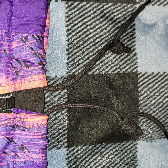 Vintage. Made in USA. ASICS. Full-zip windbreaker. Like-new. Women's Large - Picture 10 of 16